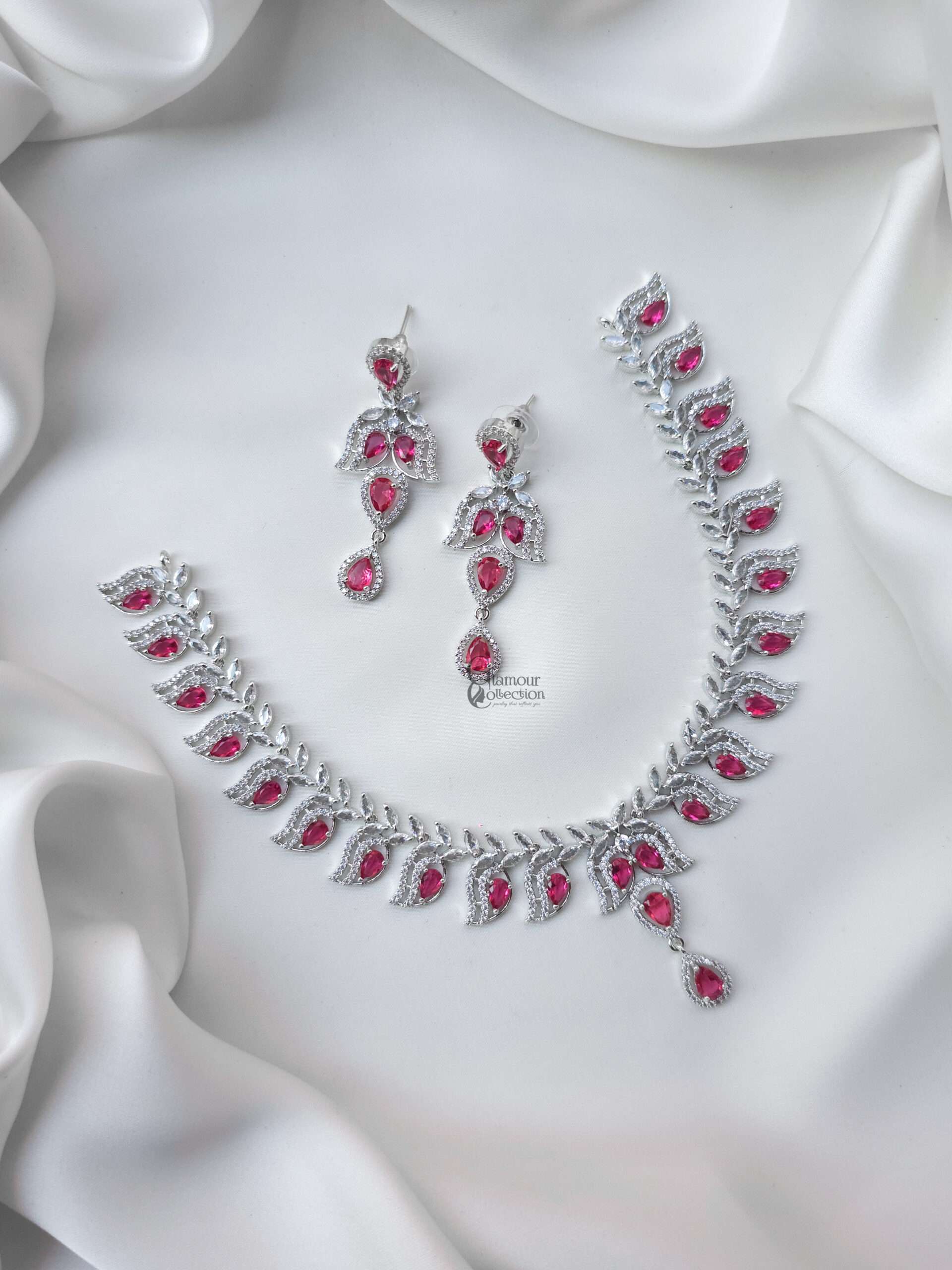 Necklace Set 6 - Image 3