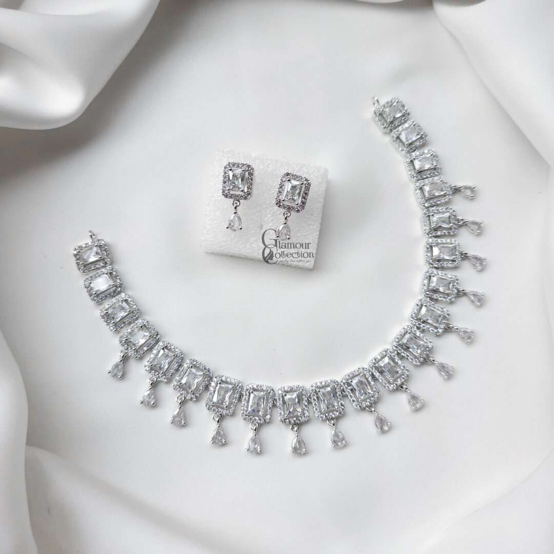 Necklace Set 11
